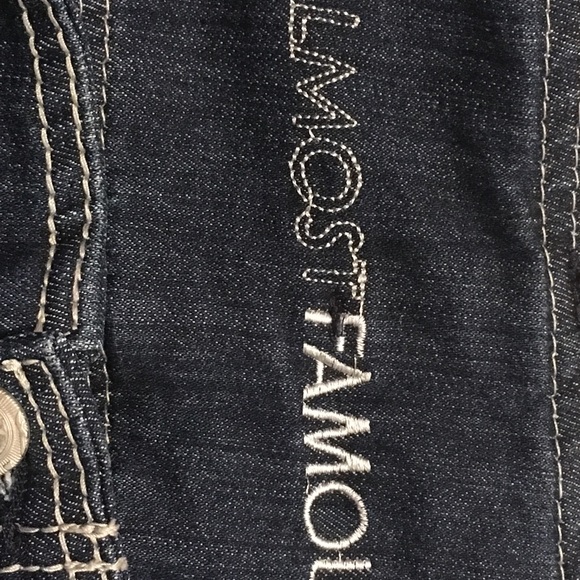 Shorts - Picture 3 of 4